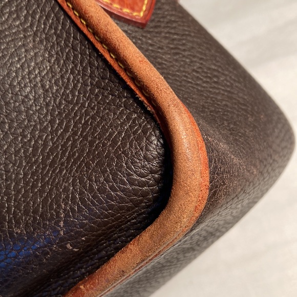 Dooney & Bourke pebbled leather duck logo bag - Picture 15 of 16